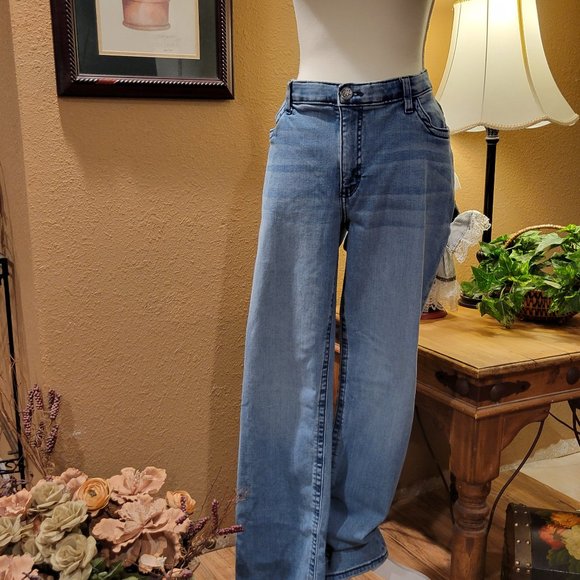 Wrangler Willow Ultimate Riding Jean, Size 15 x 34 - Picture 1 of 6